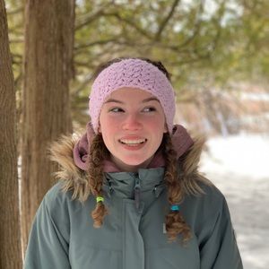 Meet your Posher, Thea